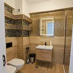 Apartmanhotel In Alezzi Odyssey Pool & Năvodari