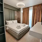 Apartmanhotel In Alezzi Odyssey Pool & Năvodari