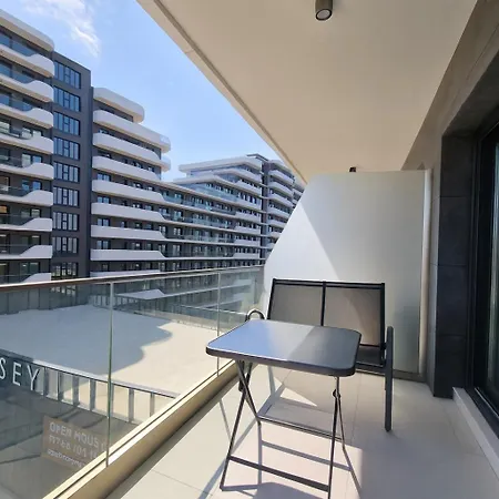 Alezzi Odyssey Pool & 3*