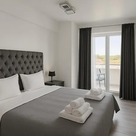 Alezzi Odyssey Pool & 3*