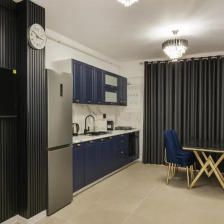 Alezzi Odyssey Pool &