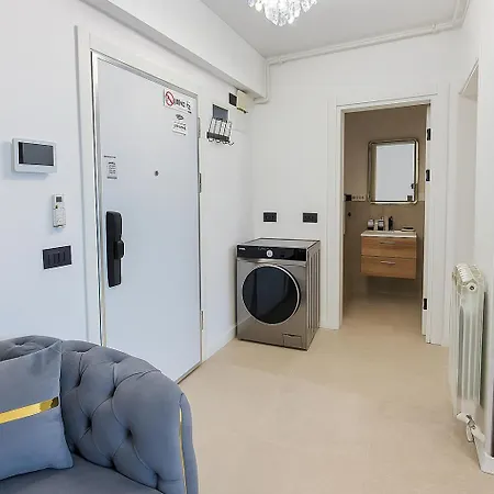 Appart hôtel Alezzi Odyssey Pool & 3*