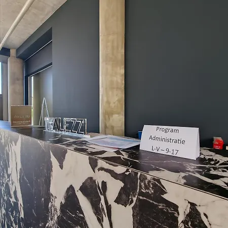 Alezzi Odyssey Pool & Năvodari