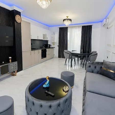 Aparthotel In Alz Odyssey Pool &