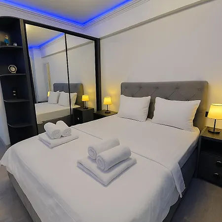 Alezzi Odyssey Pool & Appart hôtel 3*