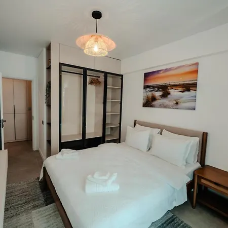 Aparthotel In Alz Odyssey Pool &