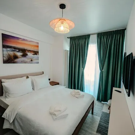 In Alz Odyssey Pool &
